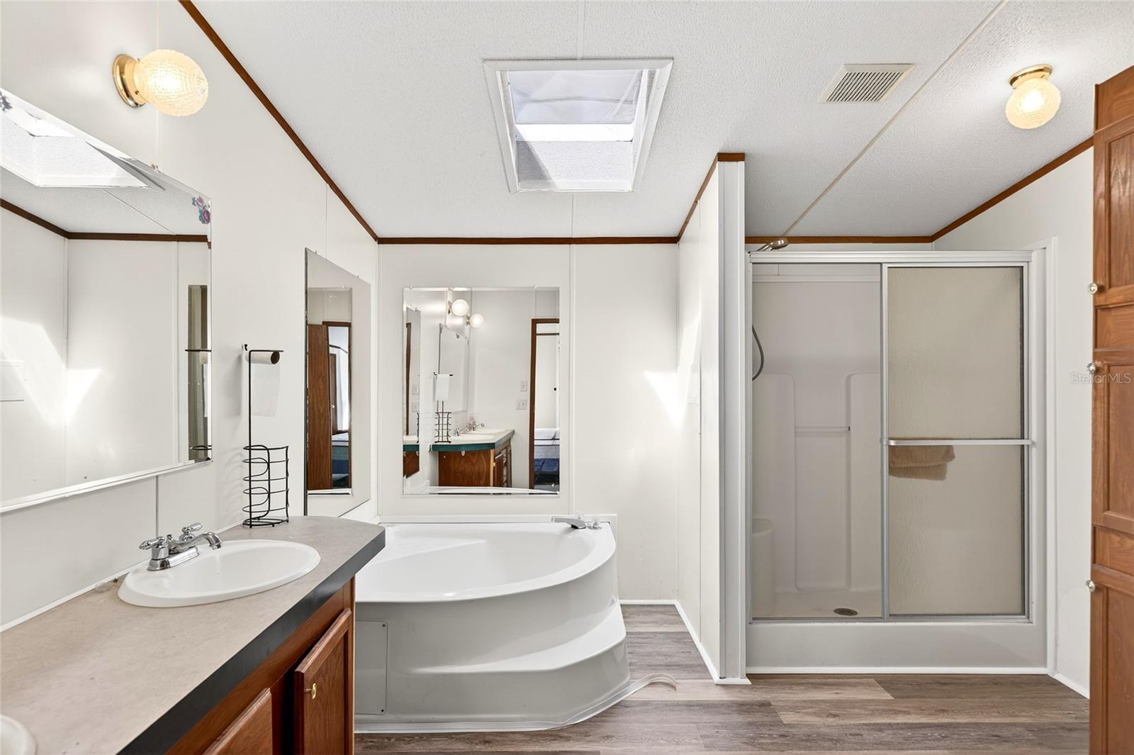 WILLOW BROOK - Residential