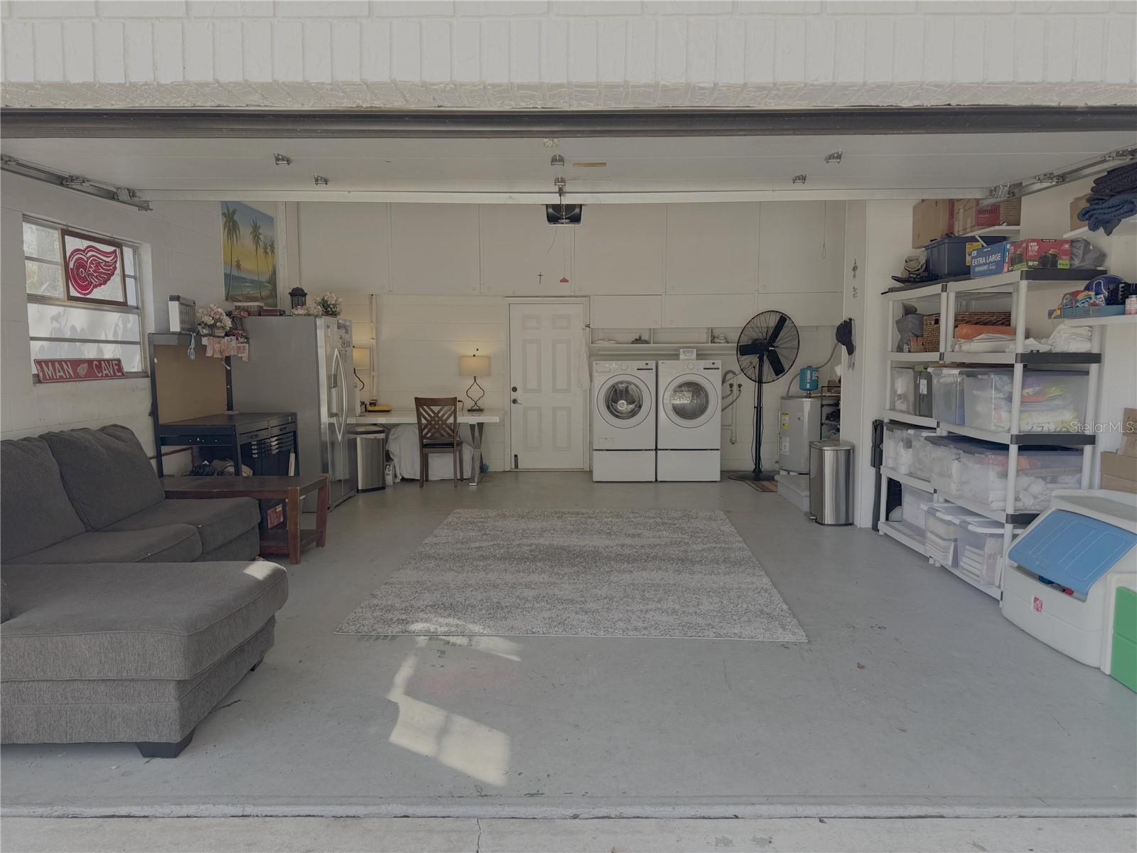 FOUR WINDS ESTATES - Residential