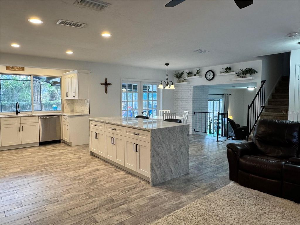 Photo of 114 Windy Circle, Brandon, FL 33511 (MLS # O6388782)