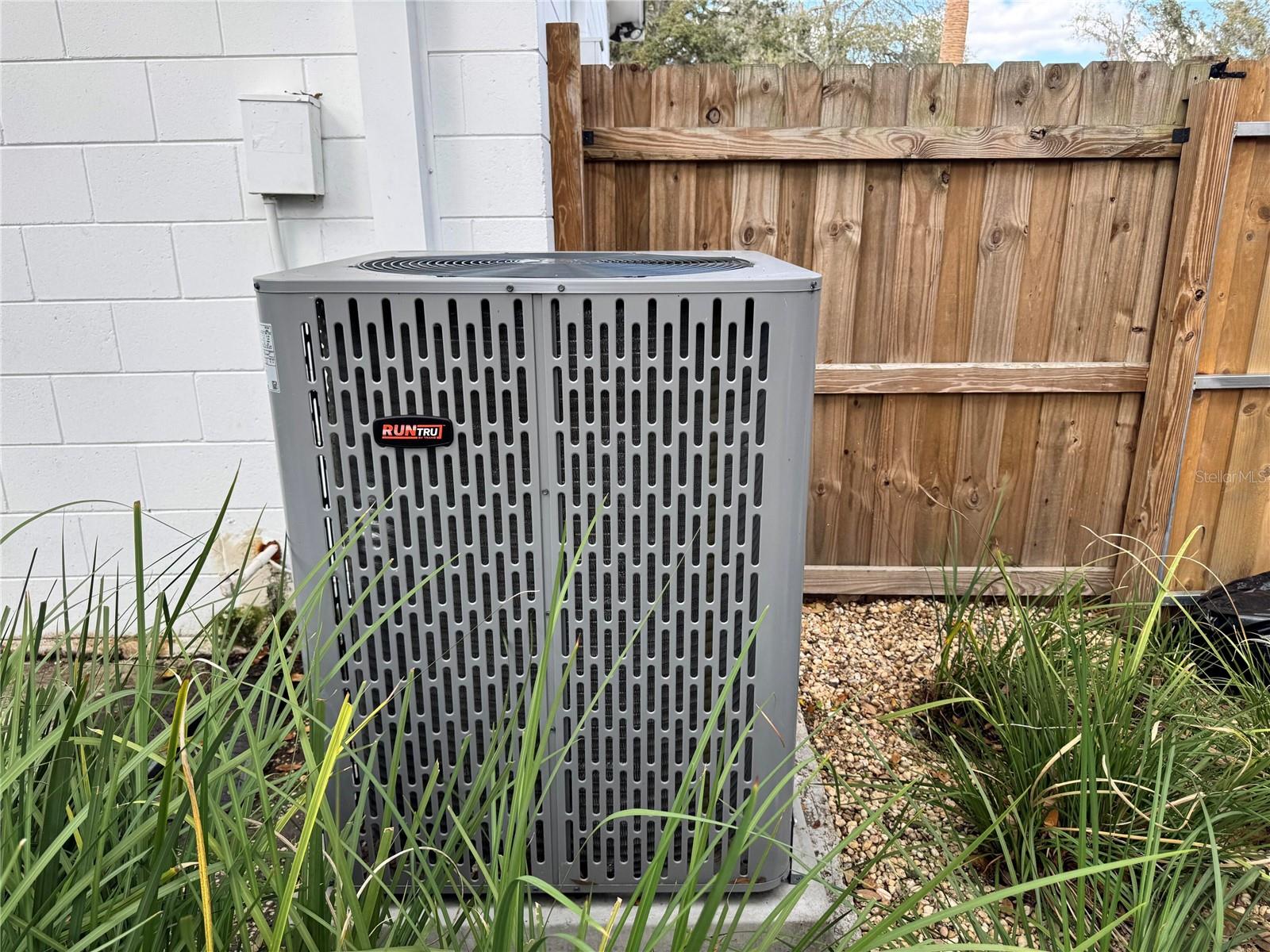 FOUR WINDS ESTATES - Residential