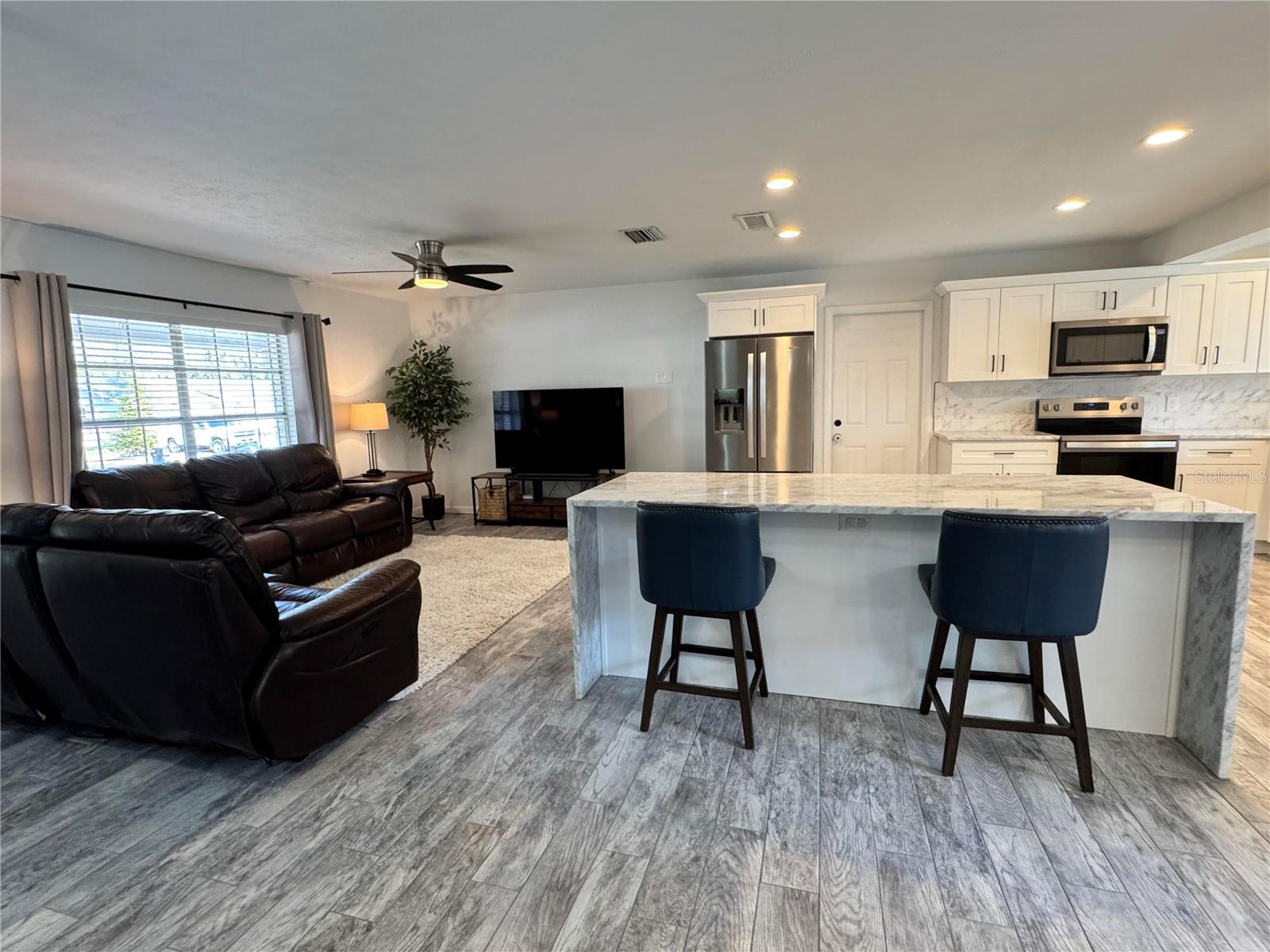 FOUR WINDS ESTATES - Residential