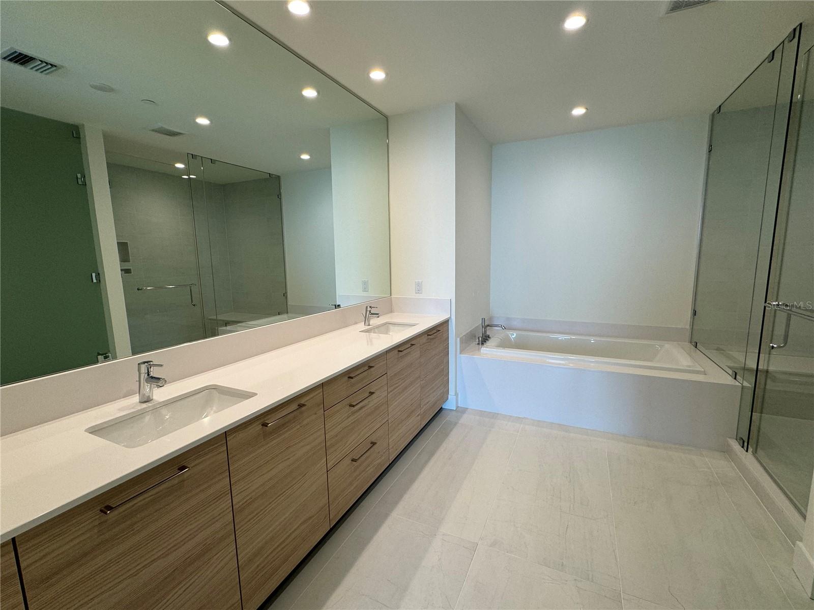 SALTAIRE - Residential