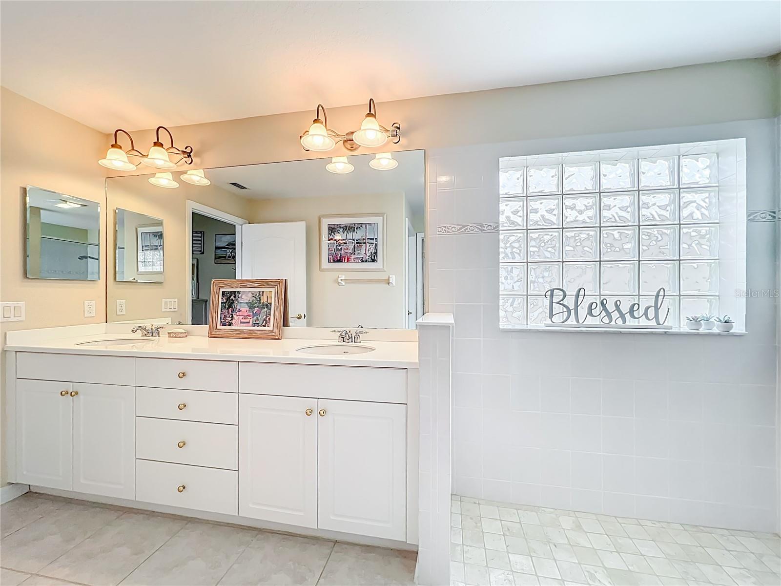 HERITAGE ISLE PH 01 - Residential