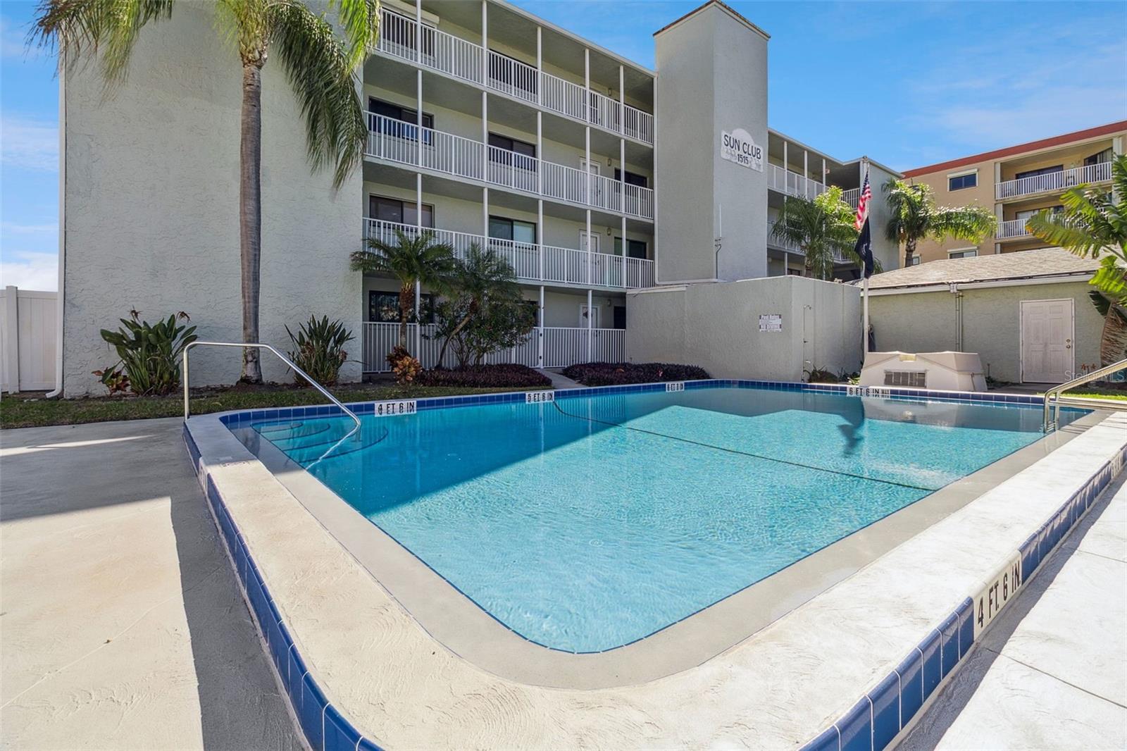 SUN CLUB CONDO - Residential