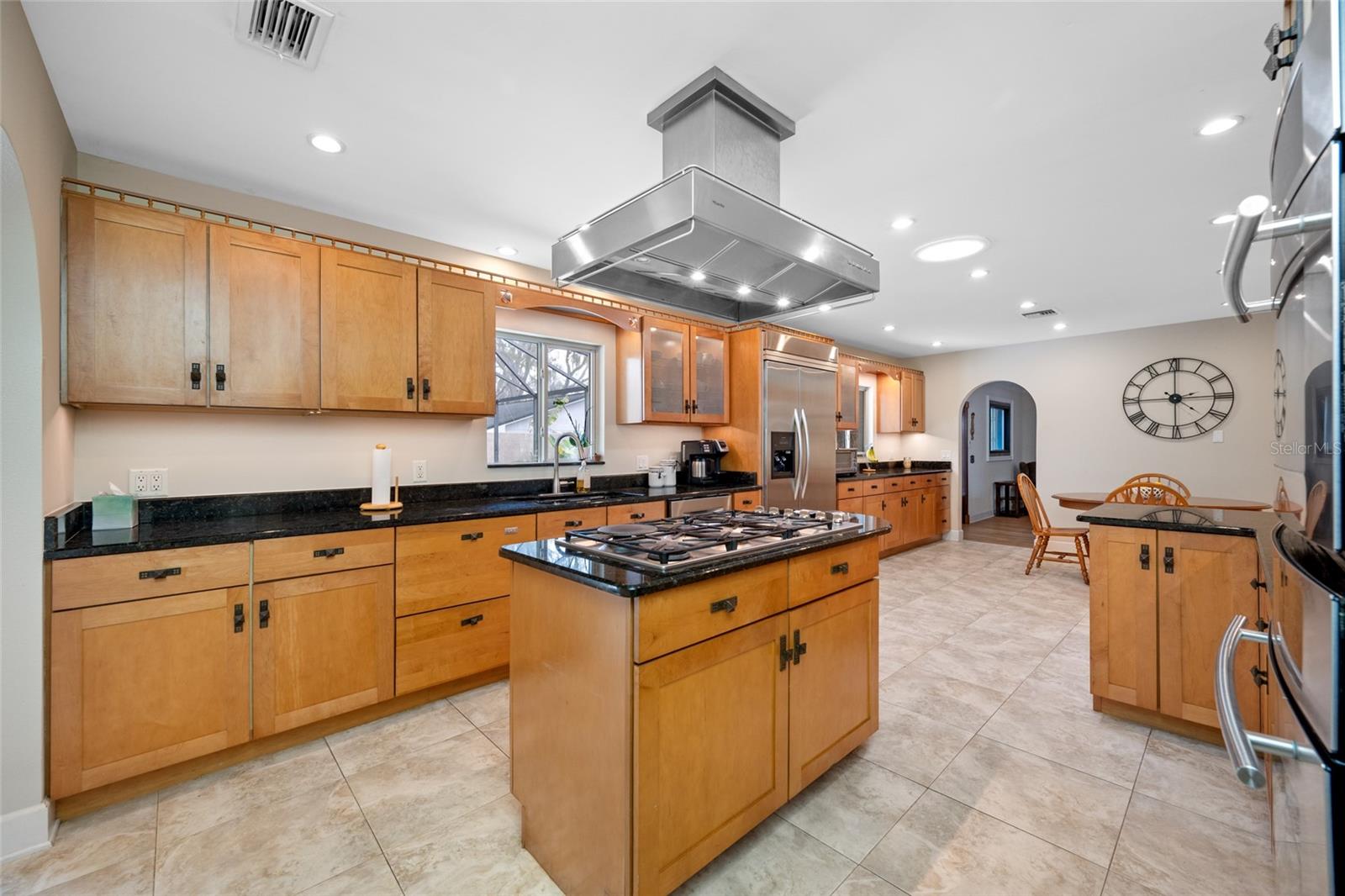 RIVER OAKS SUB - Residential