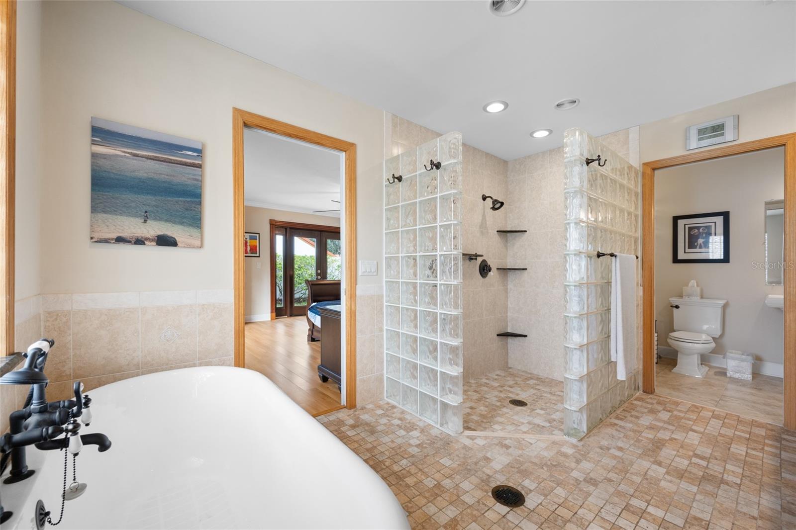 RIVER OAKS SUB - Residential