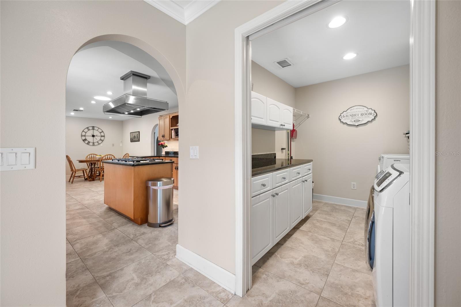 RIVER OAKS SUB - Residential