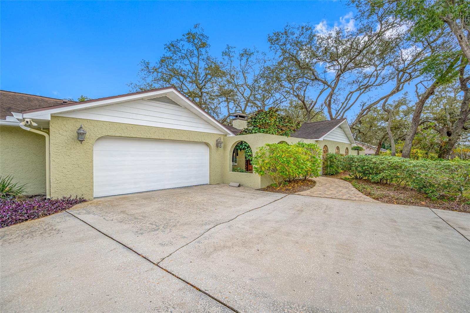 RIVER OAKS SUB - Residential