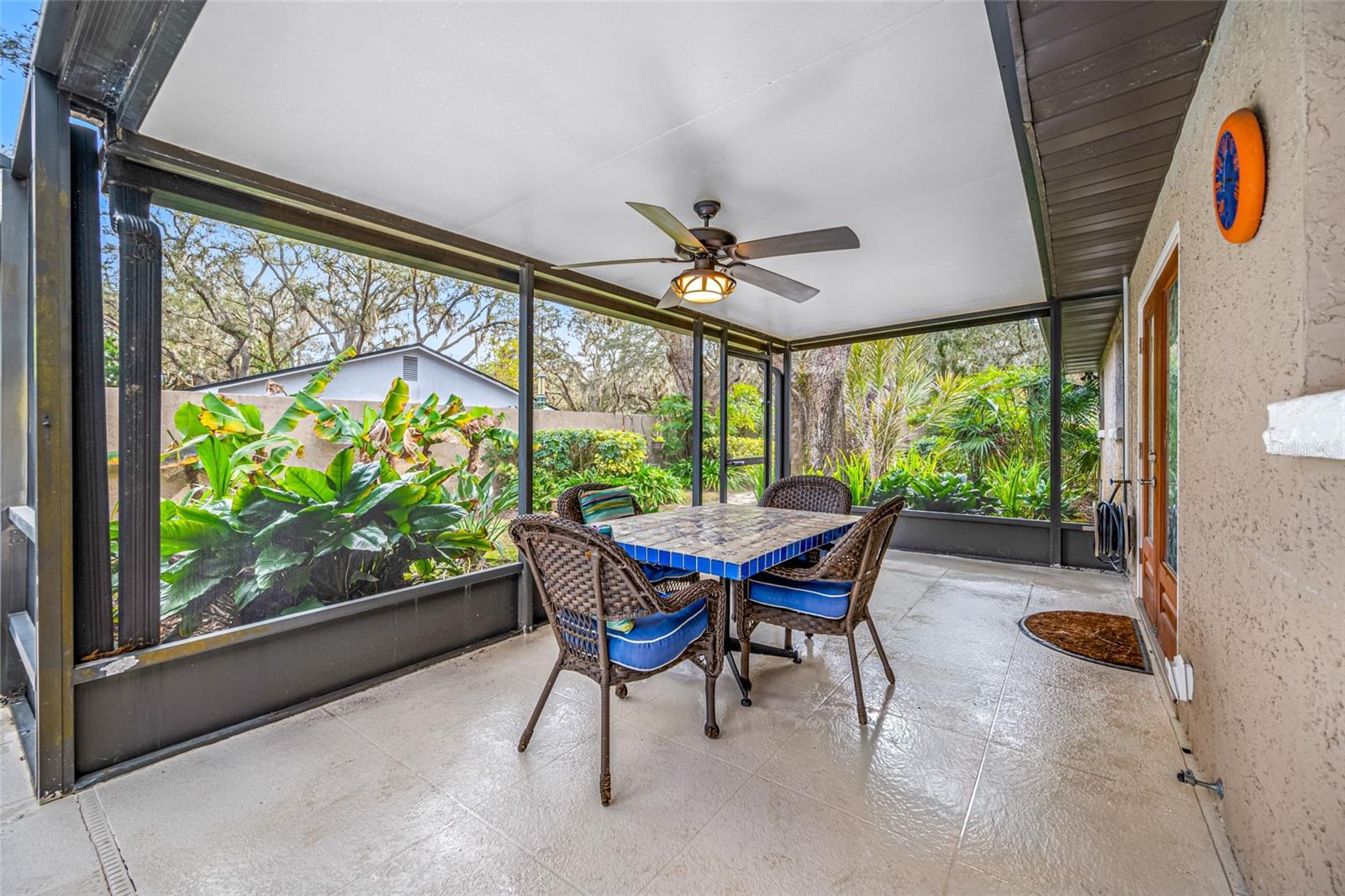 RIVER OAKS SUB - Residential