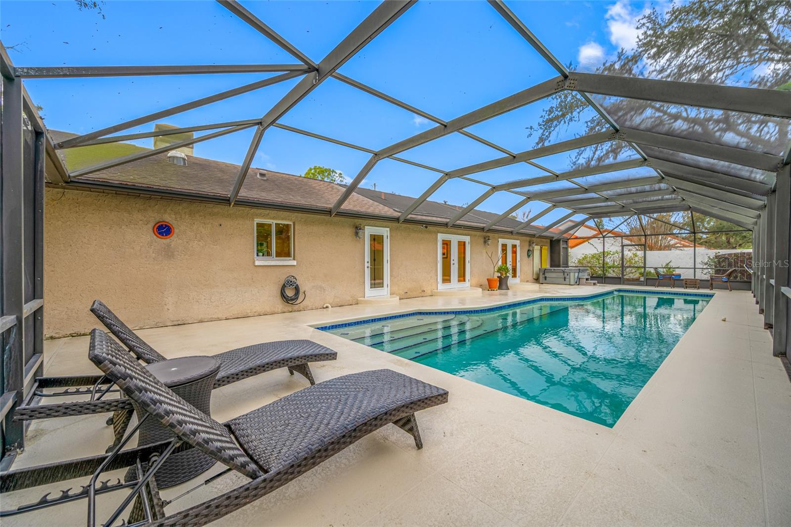 RIVER OAKS SUB - Residential