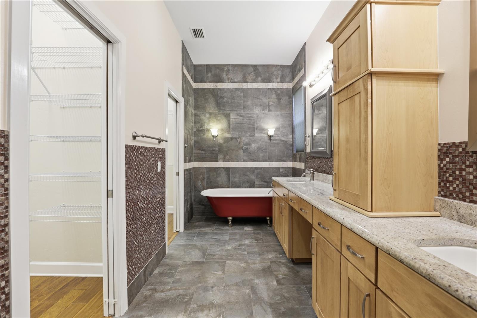 WILLOW OAK PLANTATION - Residential