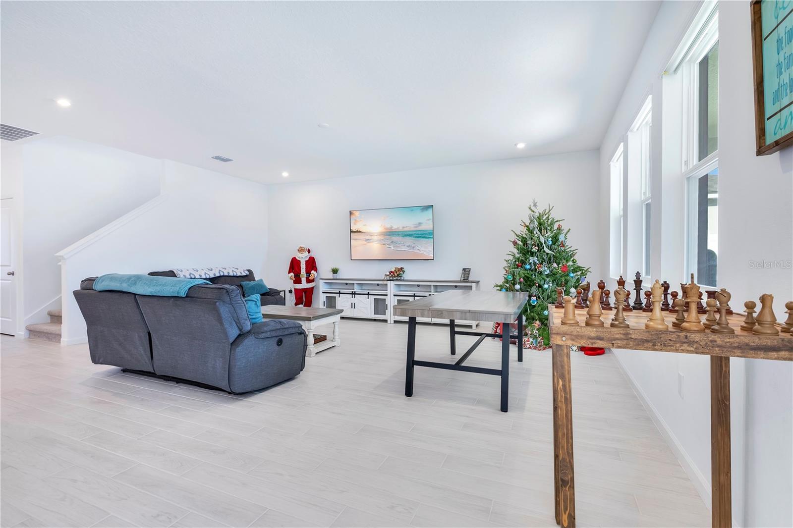 3532 DOUGLAS FIR DRIVE