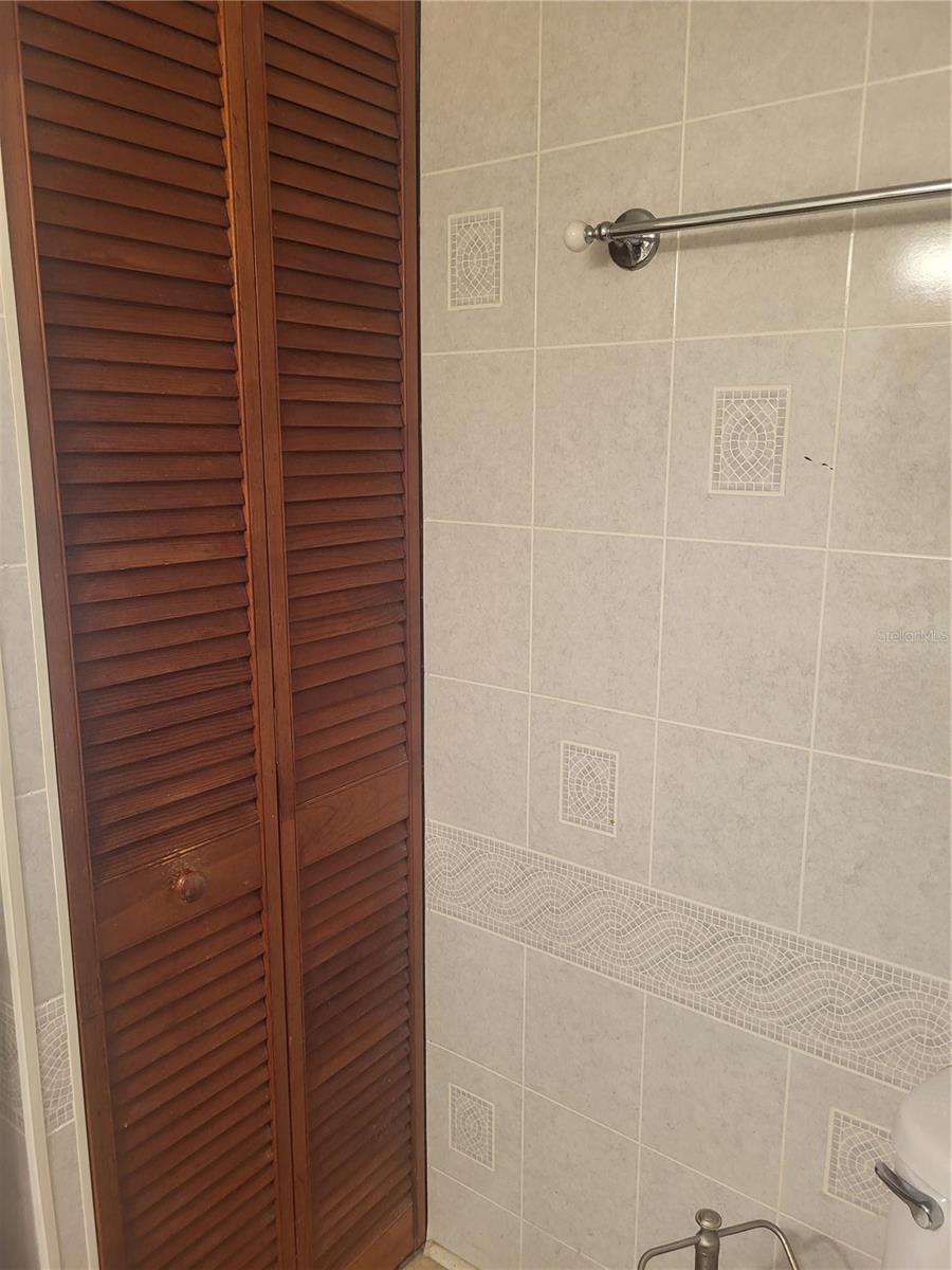 HOLIDAY VILLAGE CO-OP M/H (UNRECORDED) - Residential