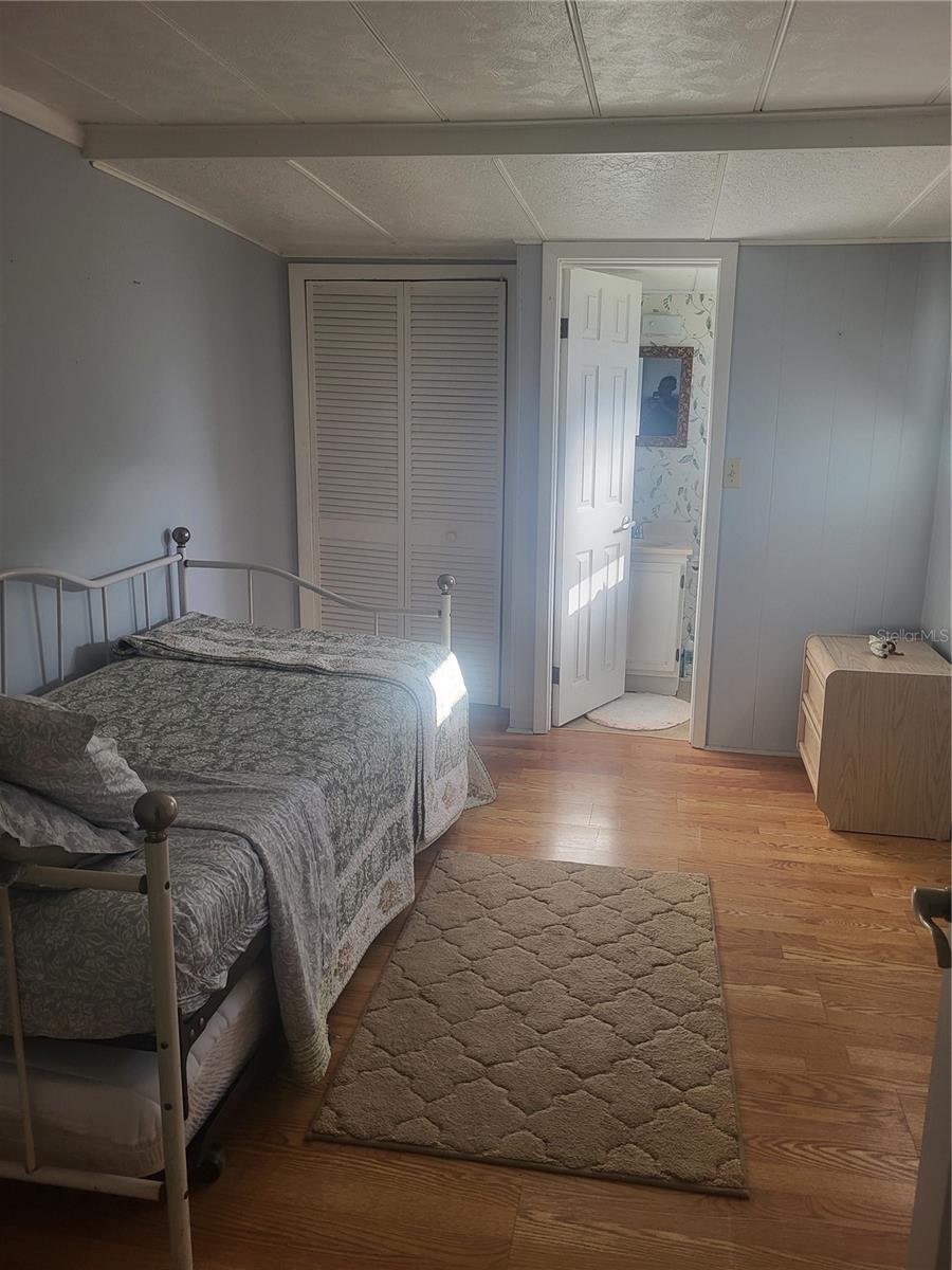 HOLIDAY VILLAGE CO-OP M/H (UNRECORDED) - Residential