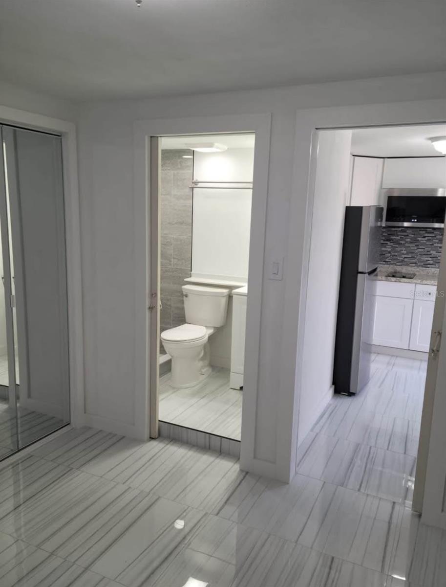 COUNTRY ESTATE 1 - Residential