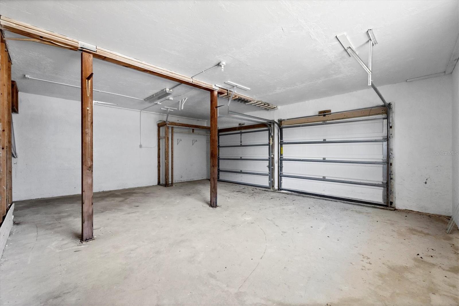 LONGBOAT KEY - Residential