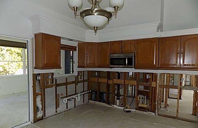 651 JUNGLE QUEEN WAY