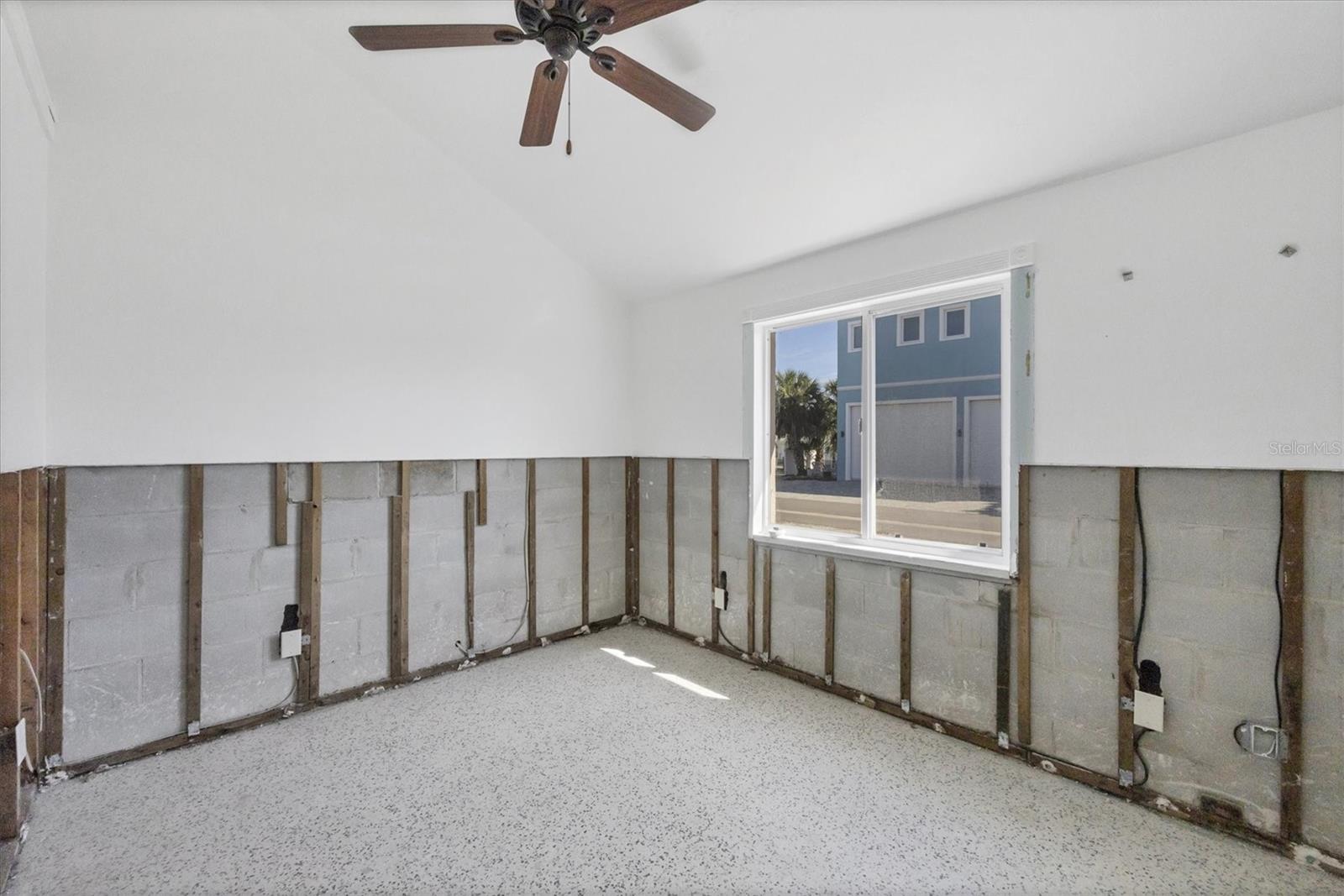 LONGBOAT KEY - Residential