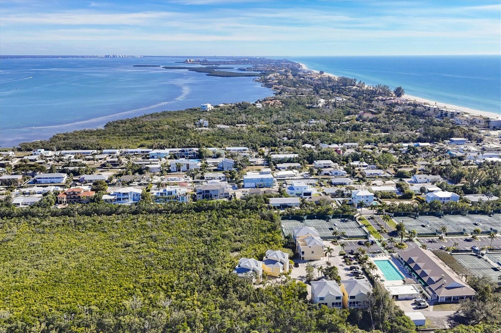 LONGBOAT KEY - Residential