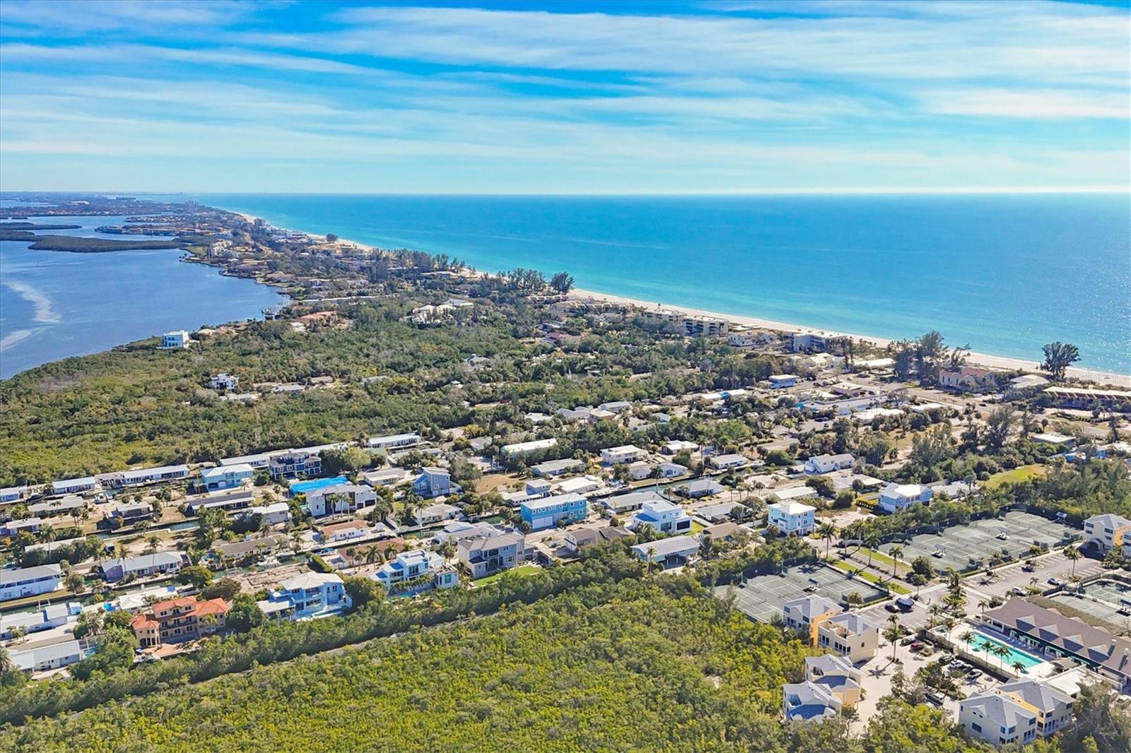 LONGBOAT KEY - Residential