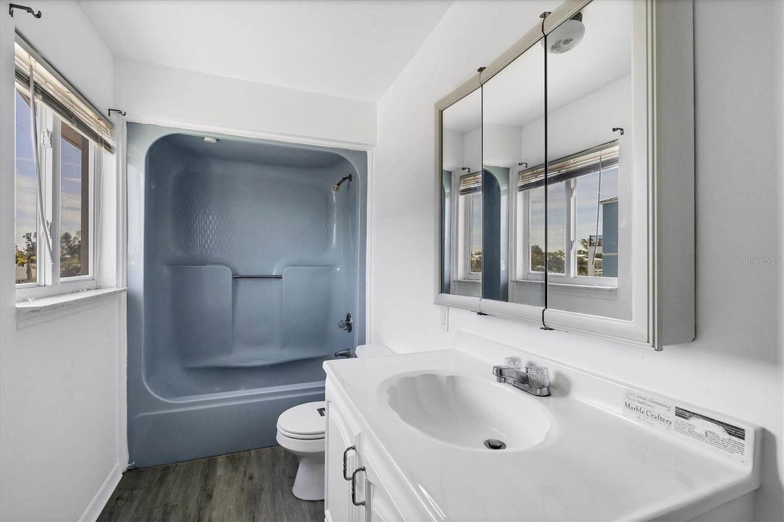 LONGBOAT KEY - Residential