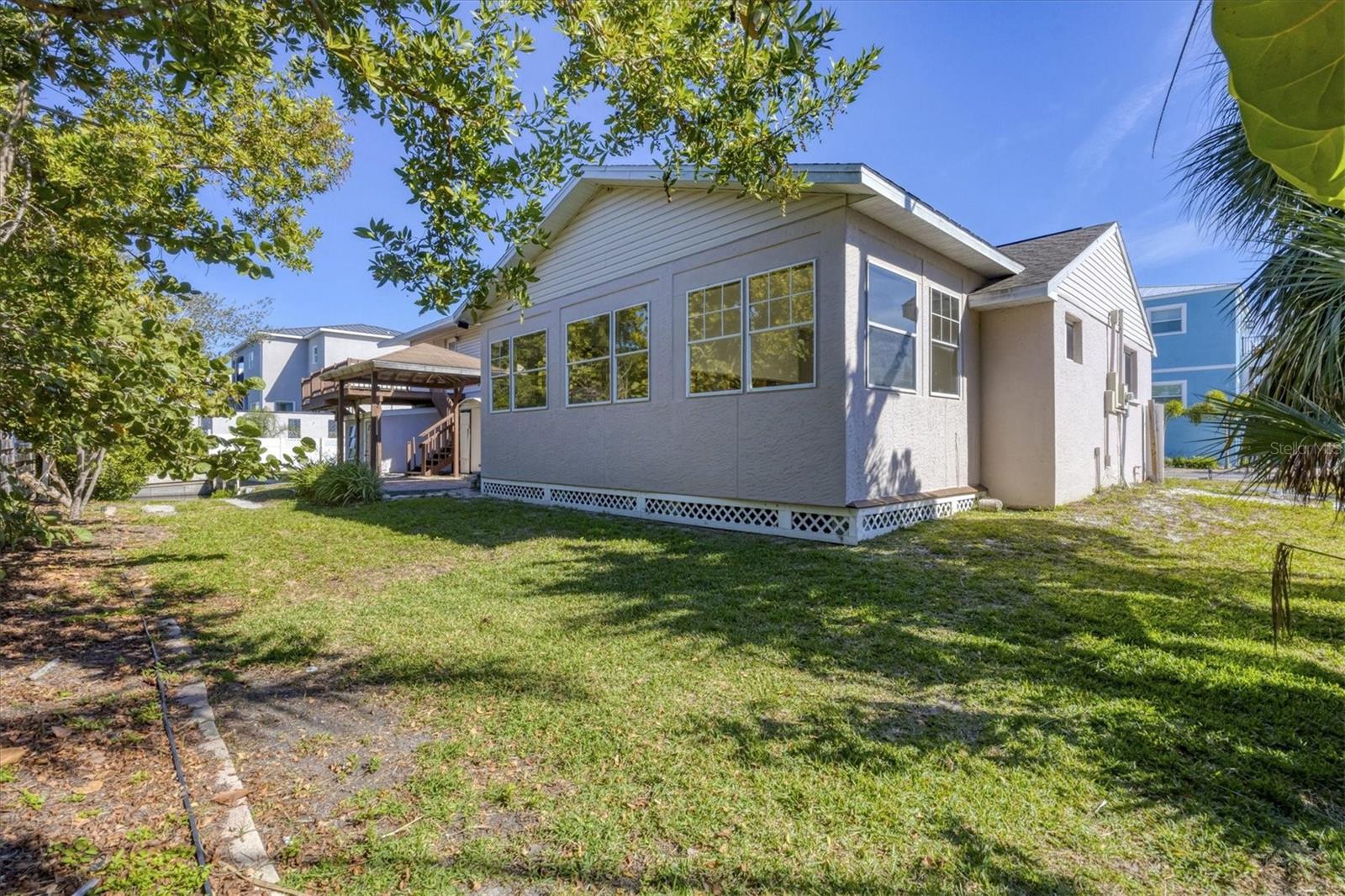 LONGBOAT KEY - Residential