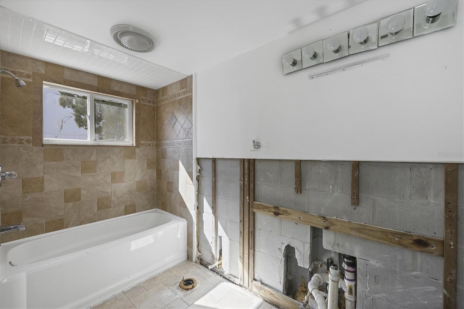 LONGBOAT KEY - Residential