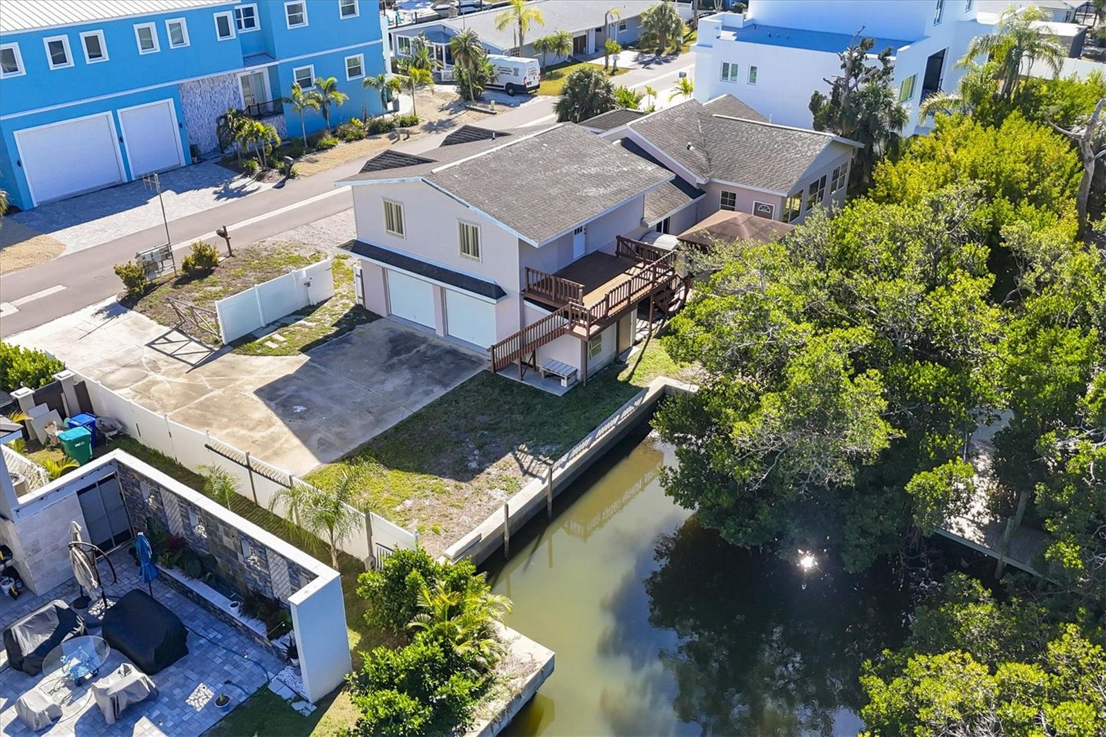 LONGBOAT KEY - Residential