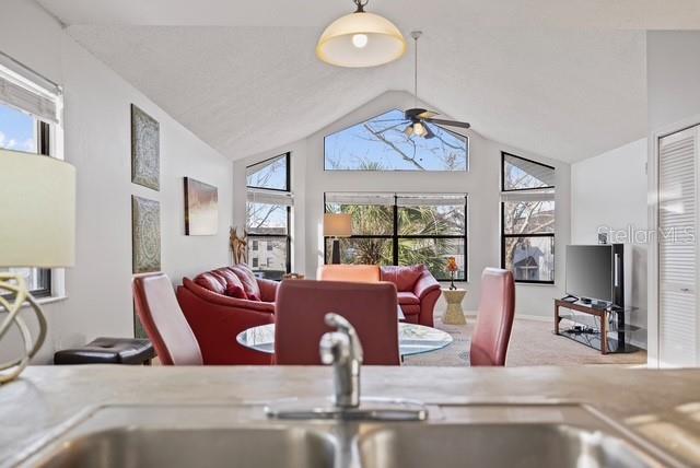 VILLAS AT SHADOW BAY THE - Residential