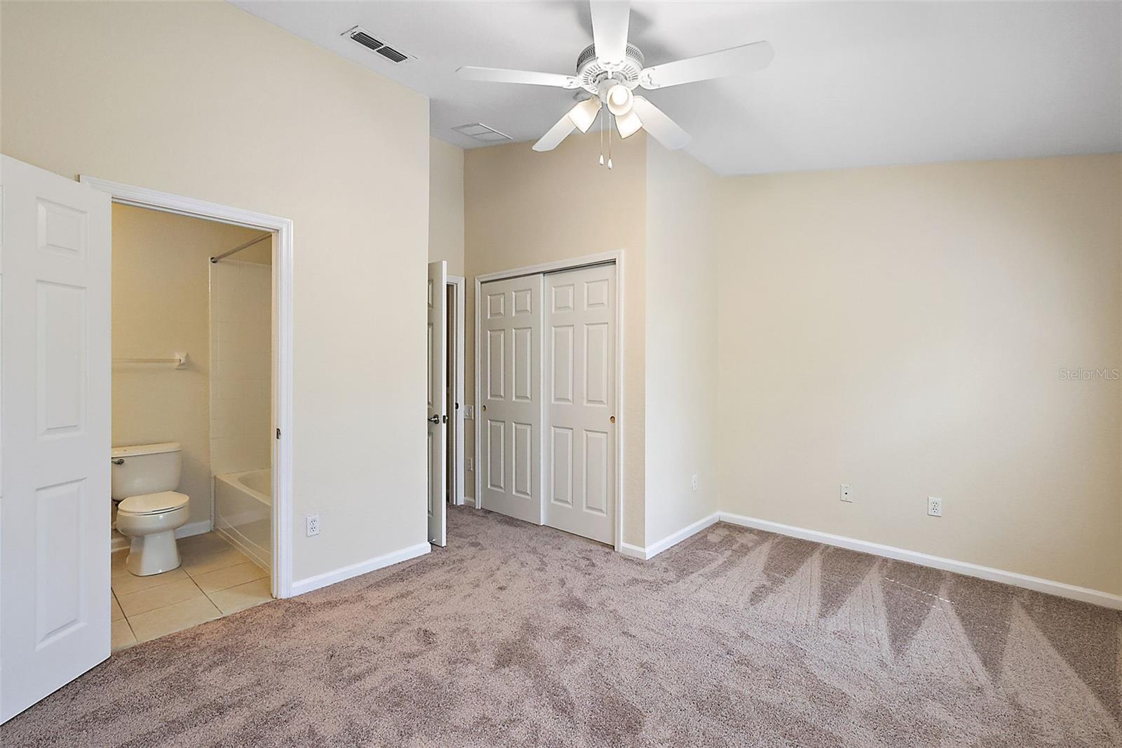 REGENCY OAKS UNIT ONE - Residential