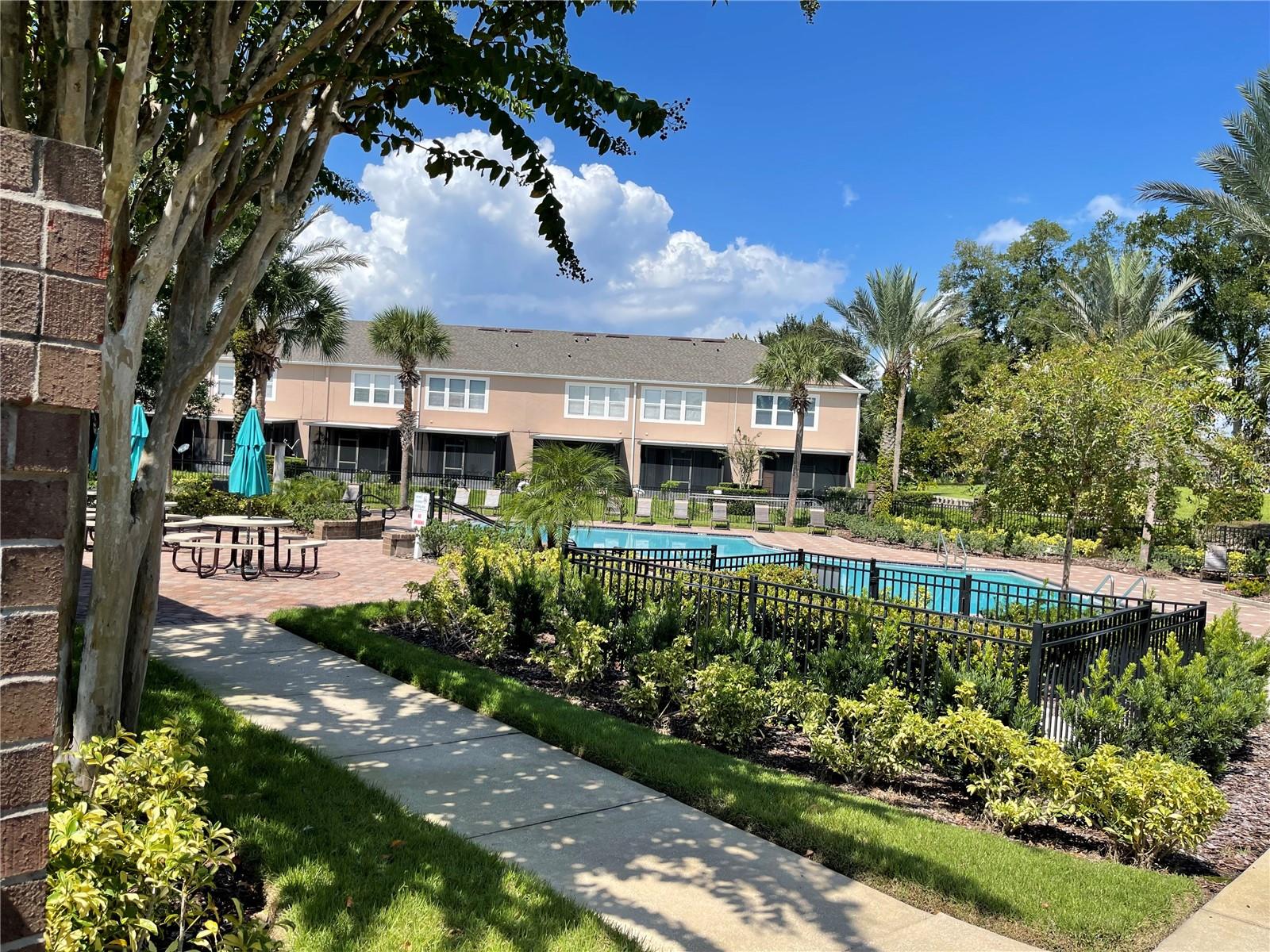 REGENCY OAKS UNIT ONE - Residential