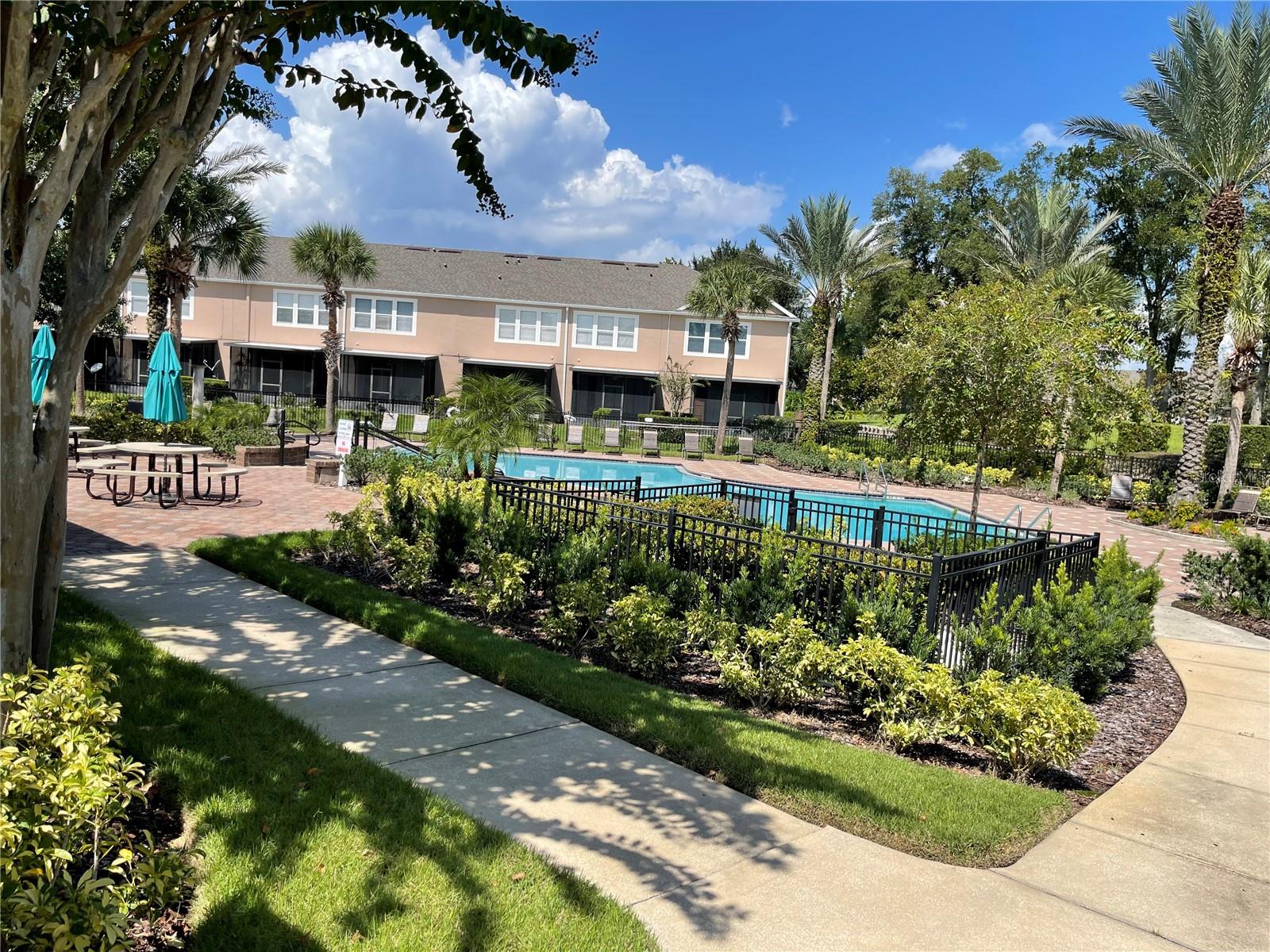 REGENCY OAKS UNIT ONE - Residential