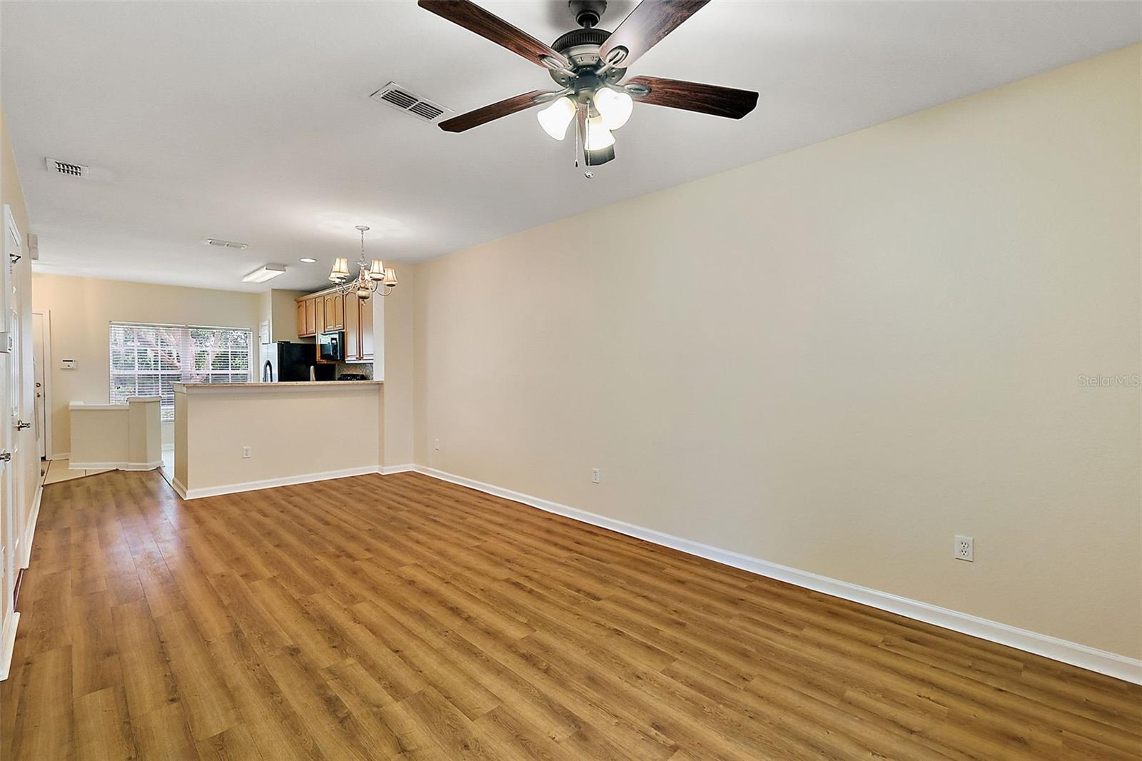 REGENCY OAKS UNIT ONE - Residential