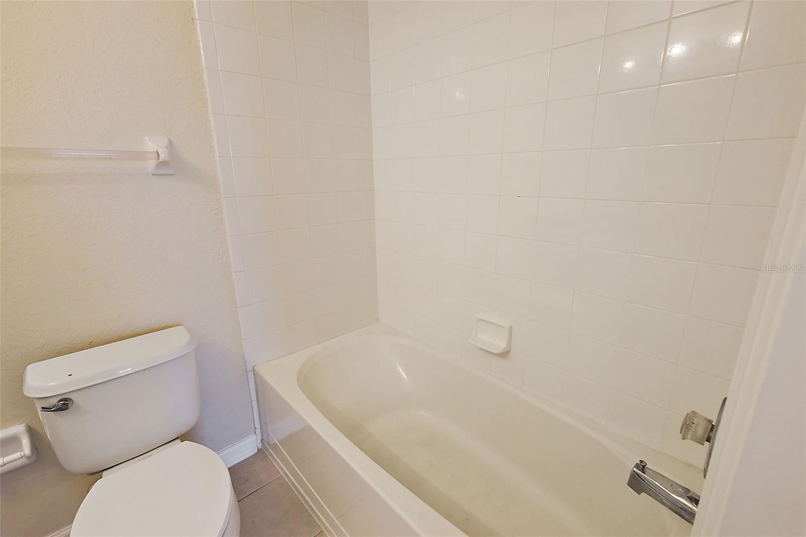 REGENCY OAKS UNIT ONE - Residential