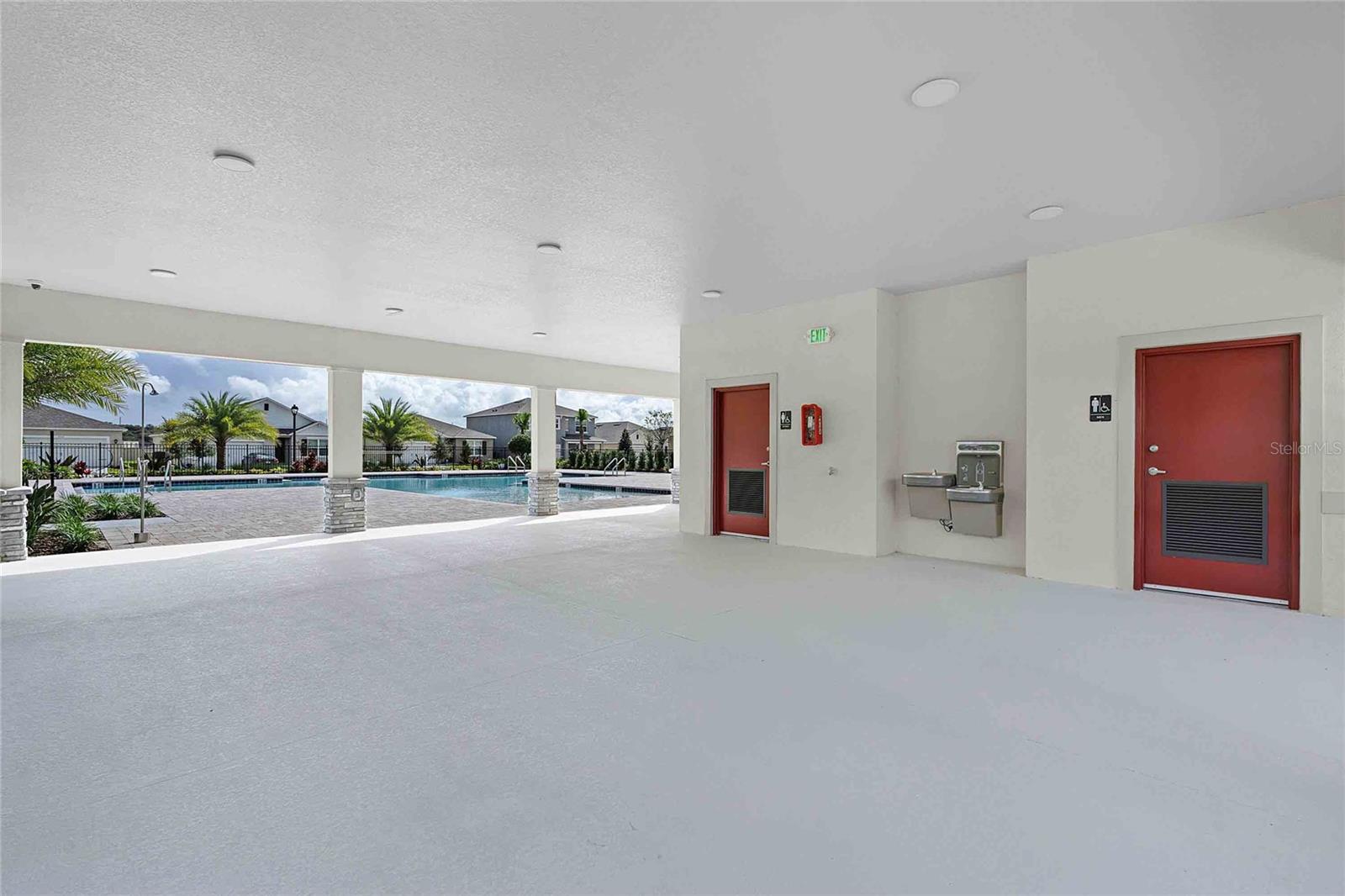 2074 ASHWOOD BLUFF DRIVE