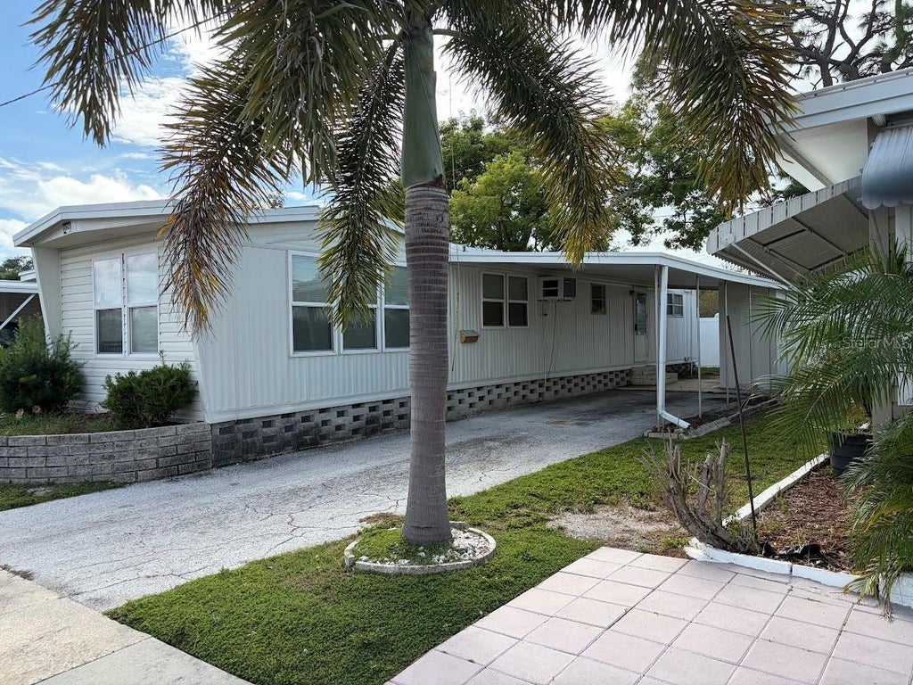 Photo of 11128 102nd Way #225, Largo, FL 33773 (MLS # TB8561380)