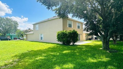 A home in WINTER HAVEN