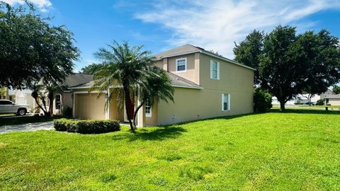 A home in WINTER HAVEN