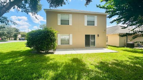 A home in WINTER HAVEN