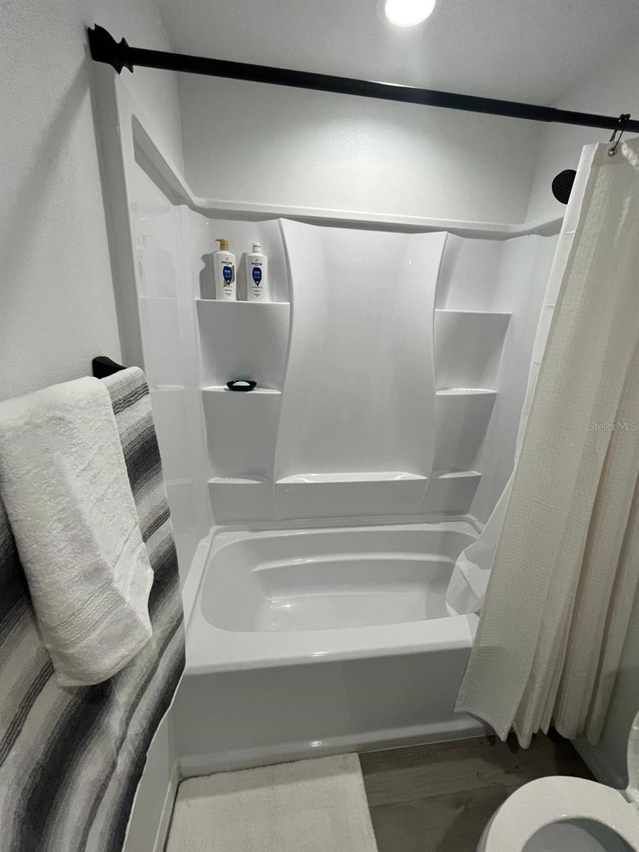 KINGS BAY - Residential