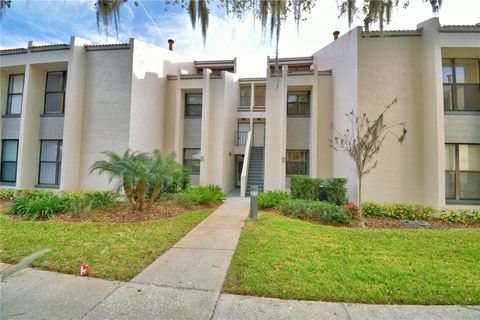 A home in WINTER HAVEN