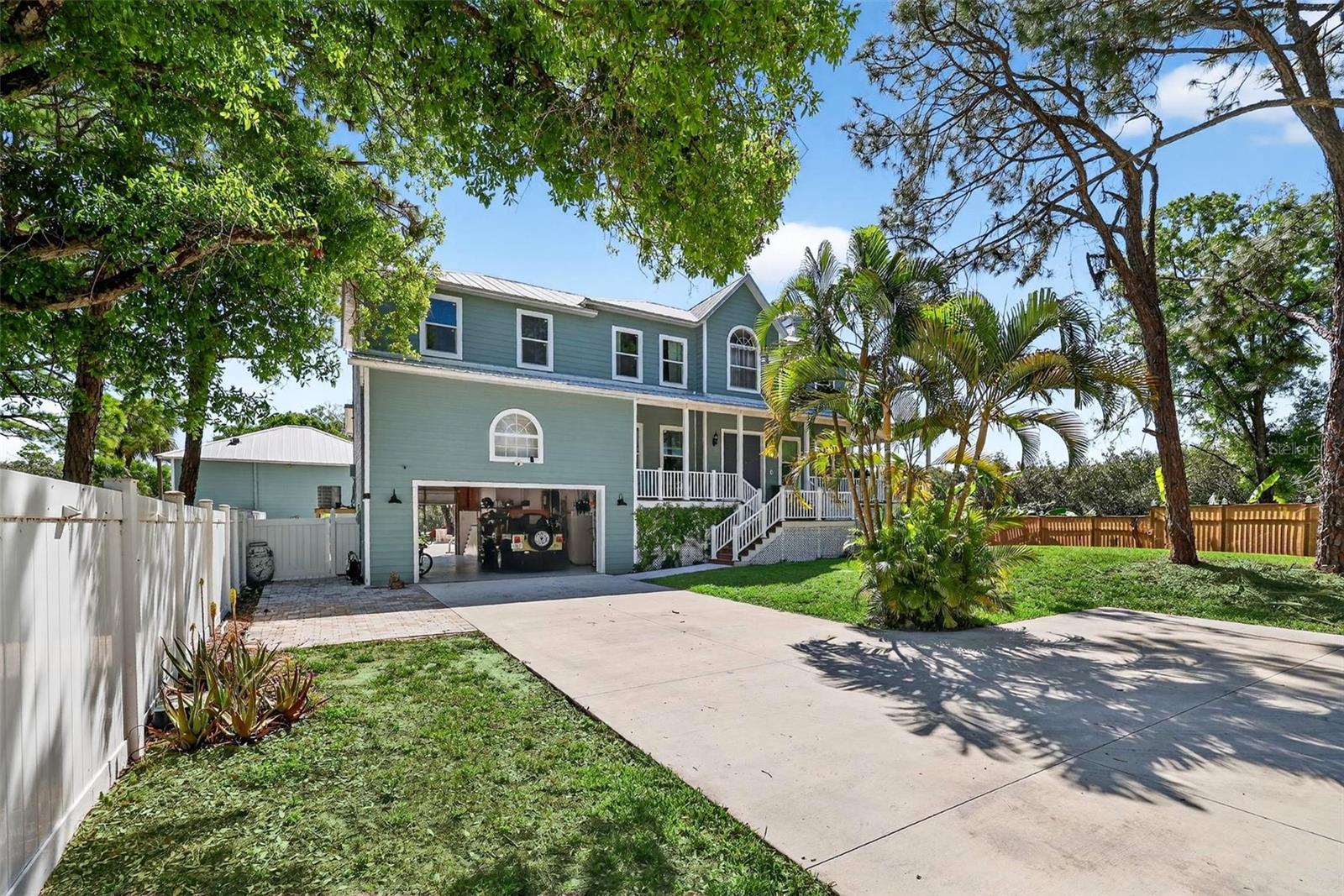 4433 SWEETWATER DRIVE