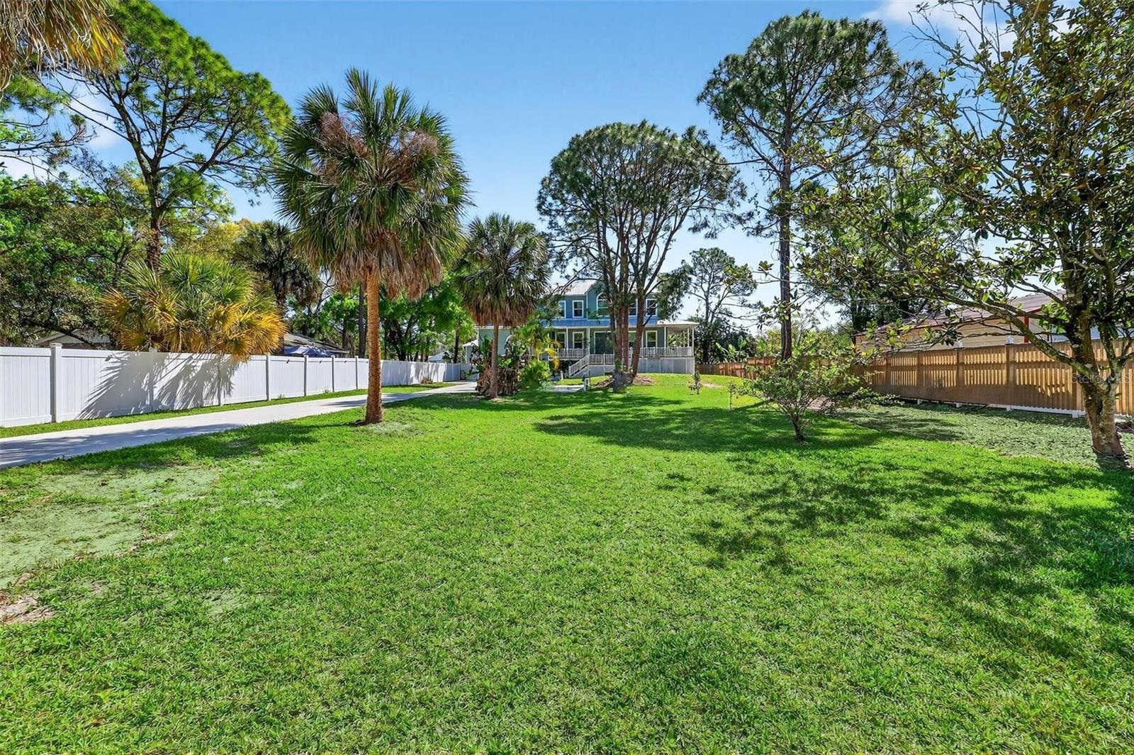 4433 SWEETWATER DRIVE