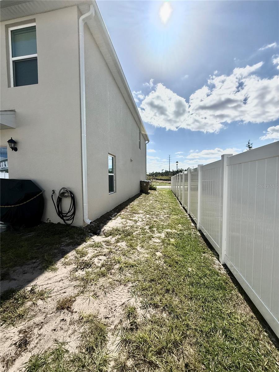 HARMONY WEST TWNHMS - Residential Lease