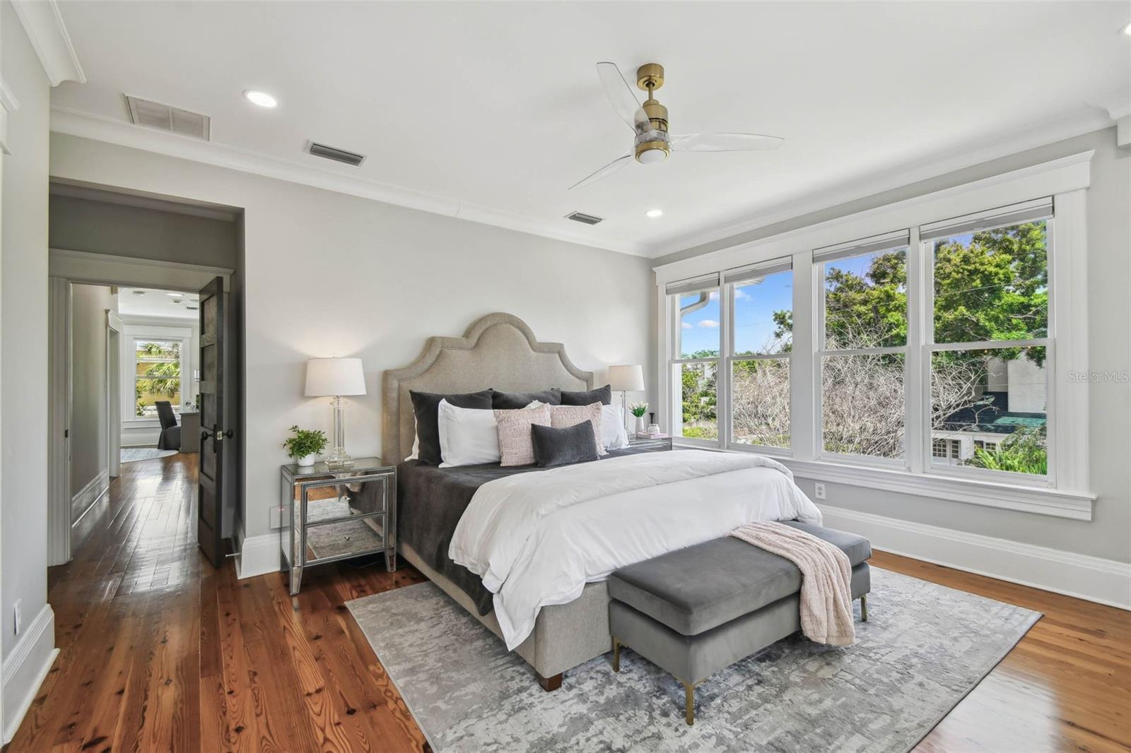 BAYSHORE PLACE - Residential