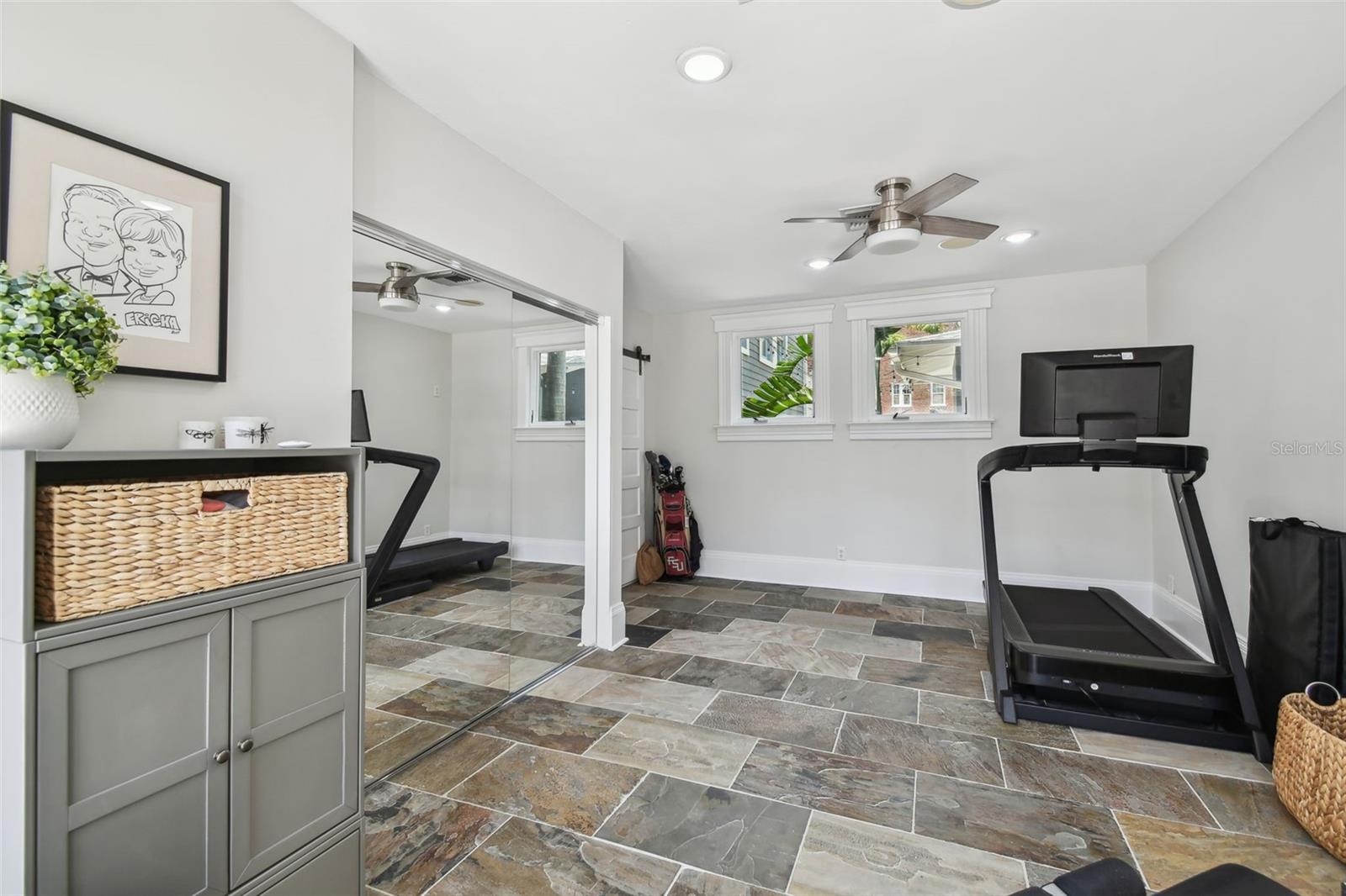 BAYSHORE PLACE - Residential