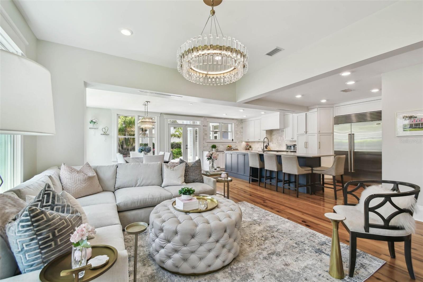 BAYSHORE PLACE - Residential