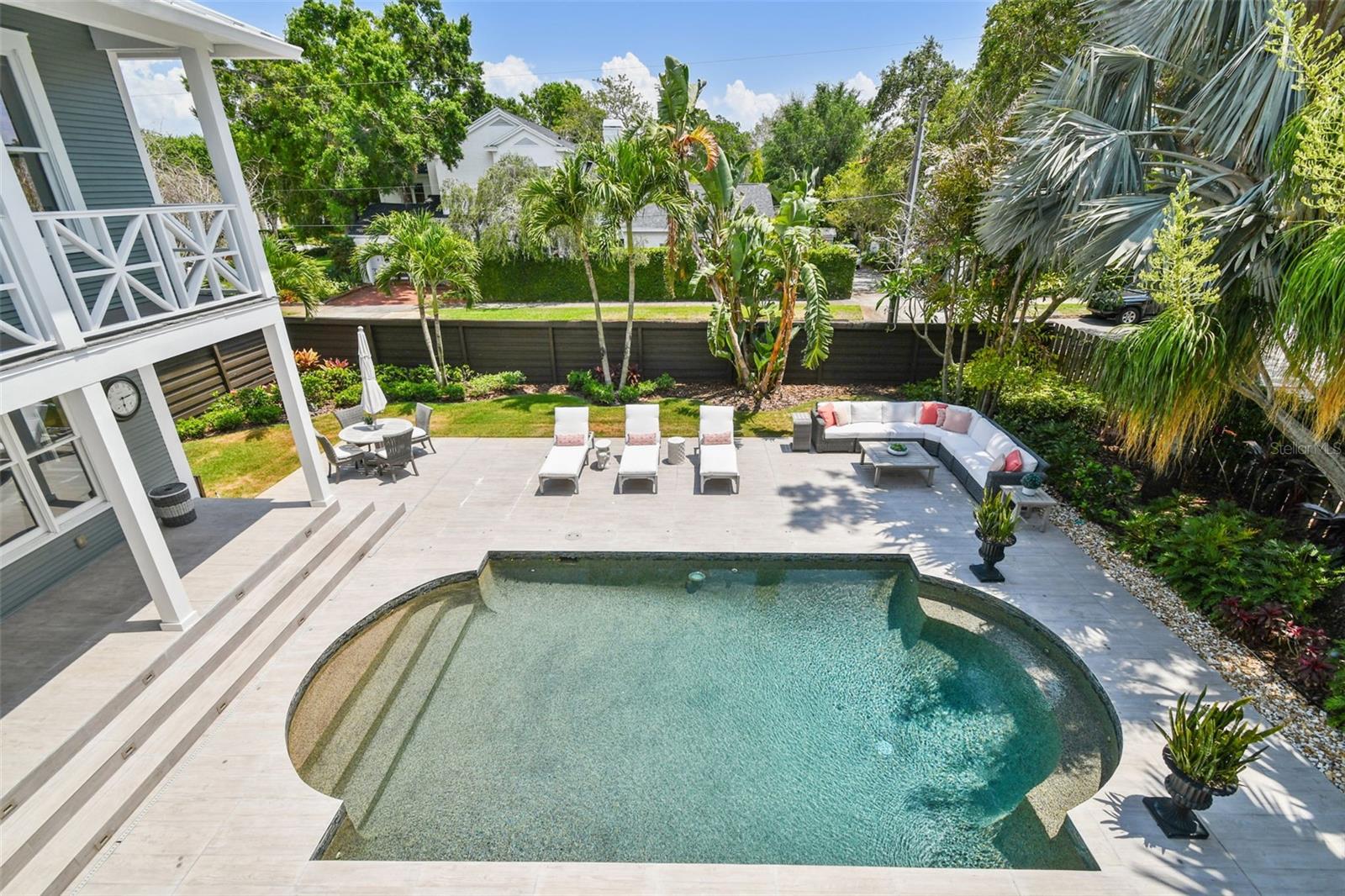 BAYSHORE PLACE - Residential