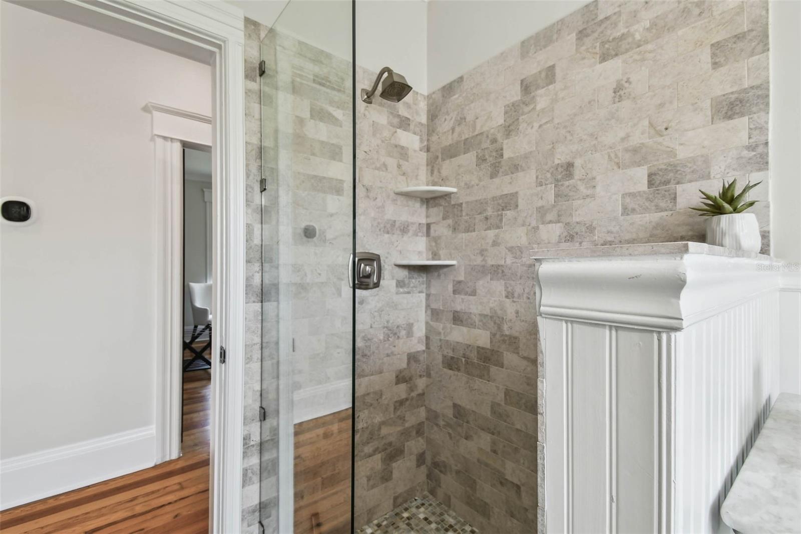 BAYSHORE PLACE - Residential