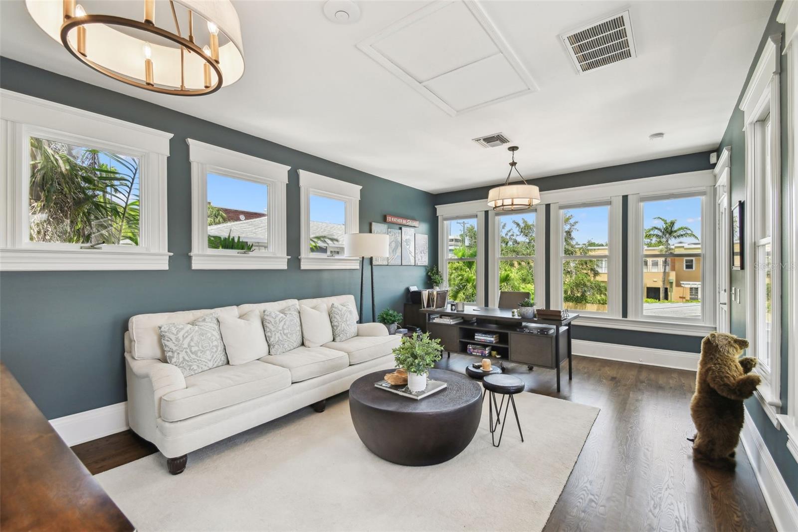 BAYSHORE PLACE - Residential